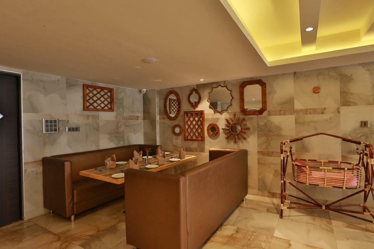 Hotel Luminara Kochi Екстериор снимка